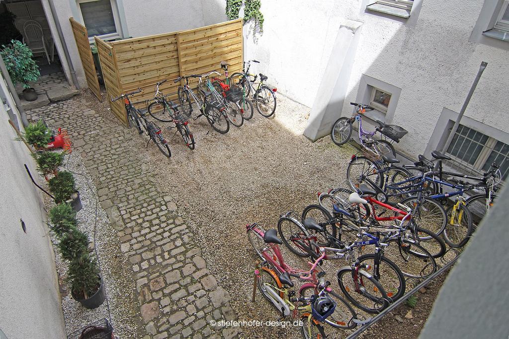 Brook Lane Hostel Regensburg Exterior foto